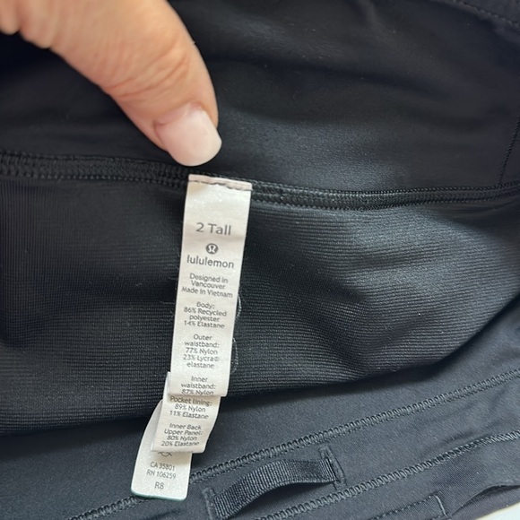Lululemon Speed Up Short Long *4" Updated Fit Black - Picture 15 of 15